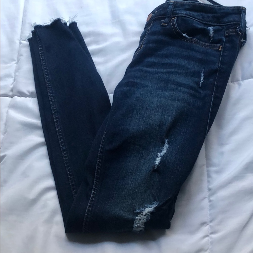 Low rise skinny jeans